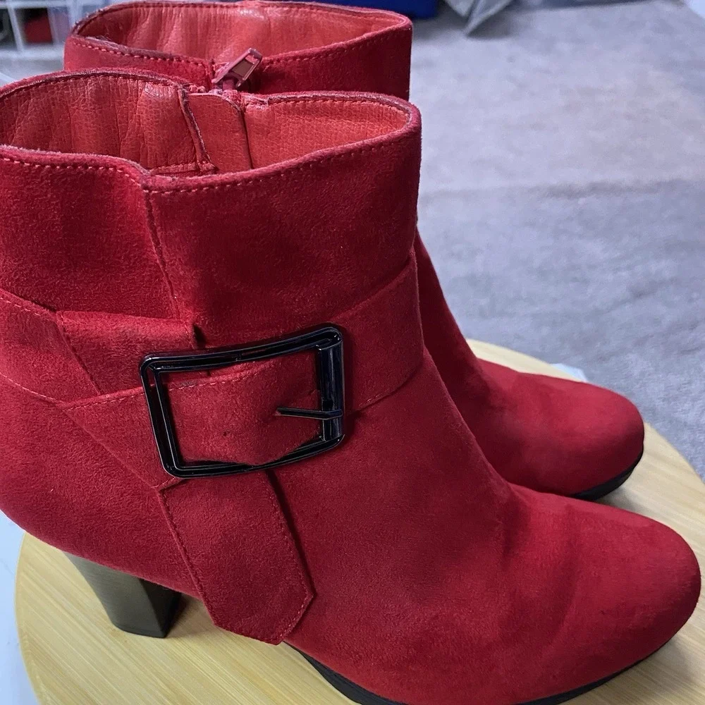 mysoft Women's Red Booties Chunky Heel, Great Cond. Zipper Ankle Boots US 9.5‎